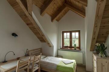 Фото номера Трехместный номер с ванной комнатой Курортные отели Kompleks Małe Dolomity г. Hucisko 3