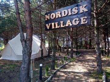 Фото номера Шатер Курортные отели Kompleks Małe Dolomity г. Hucisko 9