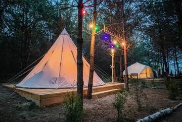 Фото номера Шатер Курортные отели Kompleks Małe Dolomity г. Hucisko 10